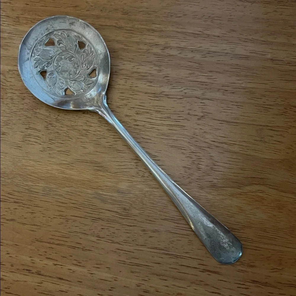 Vintage Leonard Silverplate Serving Spoon Tomato Cranberry Slotted Pierced Italy